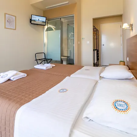 Hotel Sunset 3*