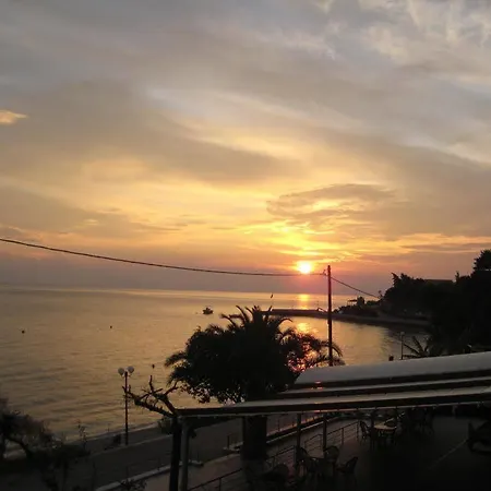 Hotel Sunset 3*